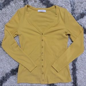 Elodie V Neck Long sleeve button up